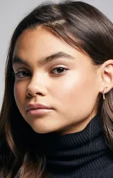 Ариана Гринблатт